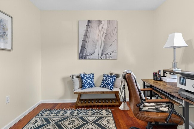 Building Photo - 462 Worthington Rd