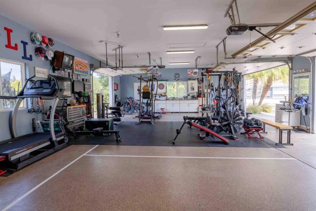 Building Photo - 15263 Presilla Dr