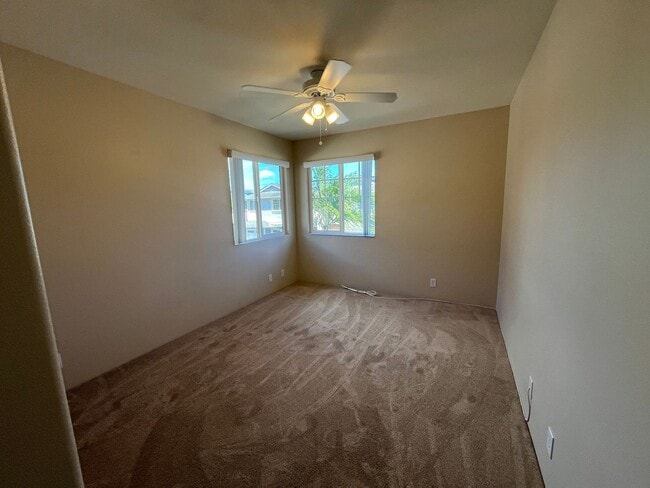 Building Photo - Ewa Beach (Montecito) - Must see!! 4 bedro...