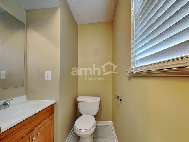 Building Photo - 6401 Sharps Ridge Ct