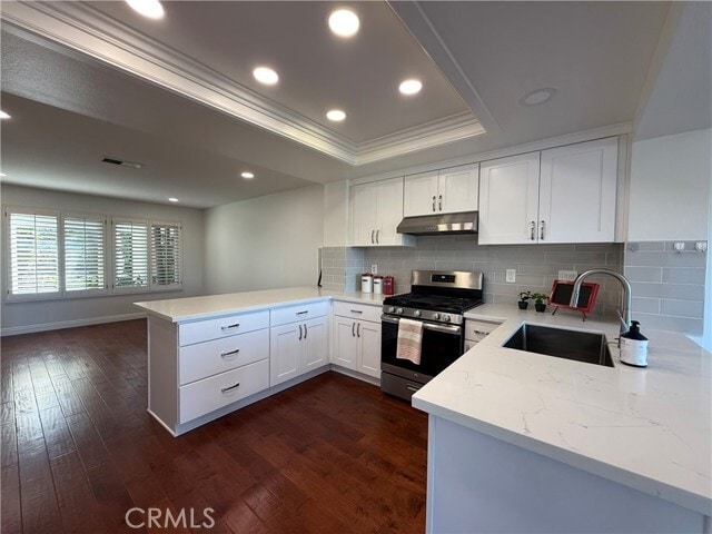 Building Photo - 9 La Quinta