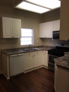 Building Photo - 3 bed 2 bath by HSU!