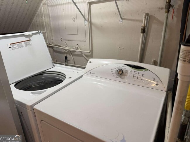 Building Photo - 28 Country Pl Ct