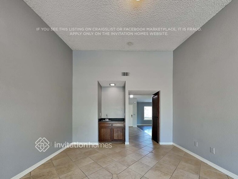 Building Photo - 143 Smokey Hills Dr