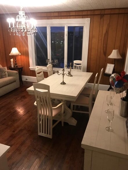 Building Photo - 10 Commonwealth Ave