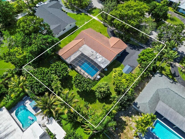 Building Photo - 17223 SW 87th Ave