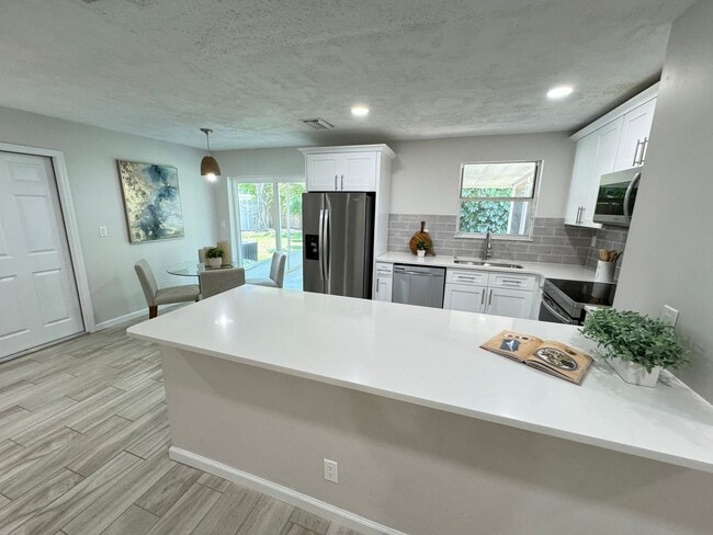 Primary Photo - Location Annual Single Fam Rental Pets ok