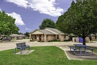 Building Photo - 417 E Main St