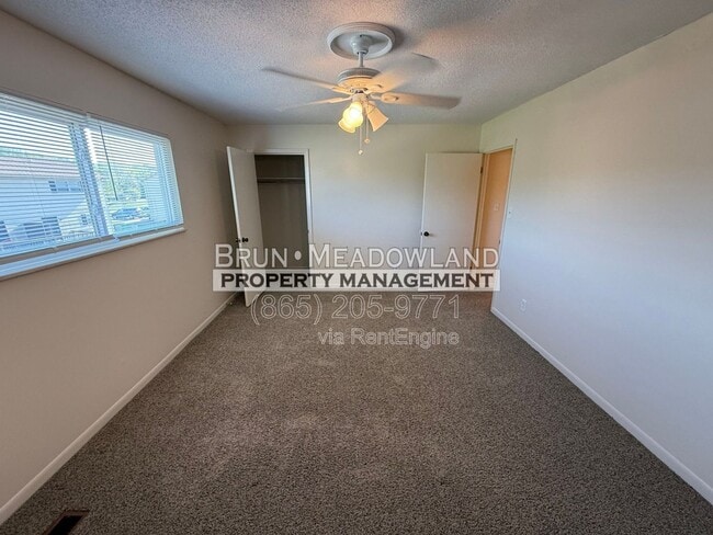 Building Photo - 3607 Lark Cir