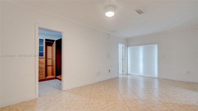 Building Photo - 2953 SW 23rd St