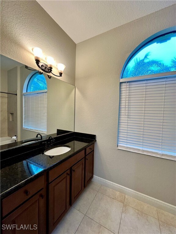 Building Photo - 1581 Serrano Cir