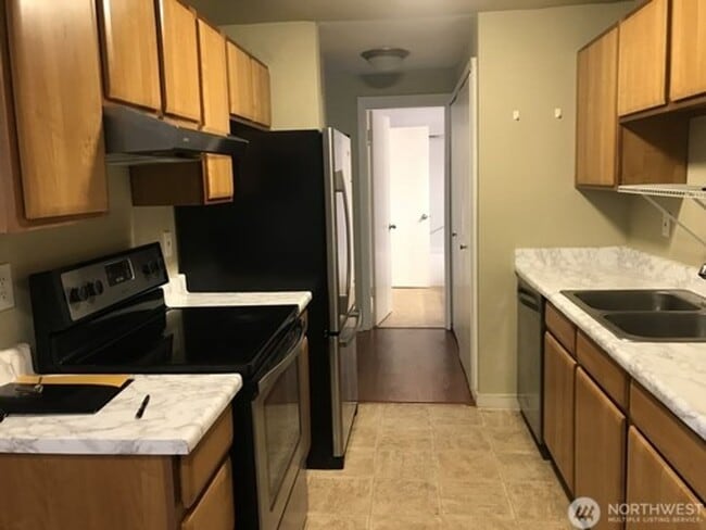 Building Photo - 16817 Larch Way