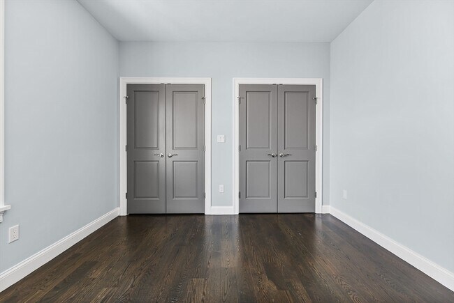 Building Photo - 83 Centre St