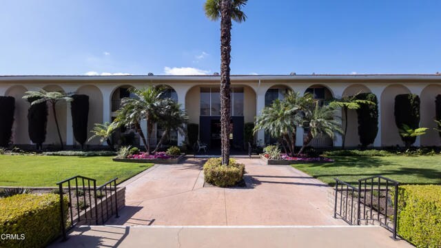 Building Photo - 630 W Huntington Dr