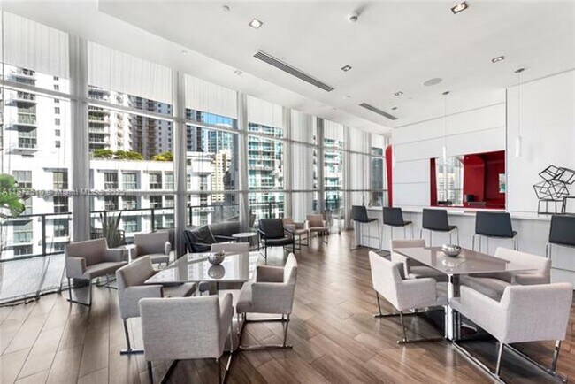 Building Photo - 1100 S Miami Ave