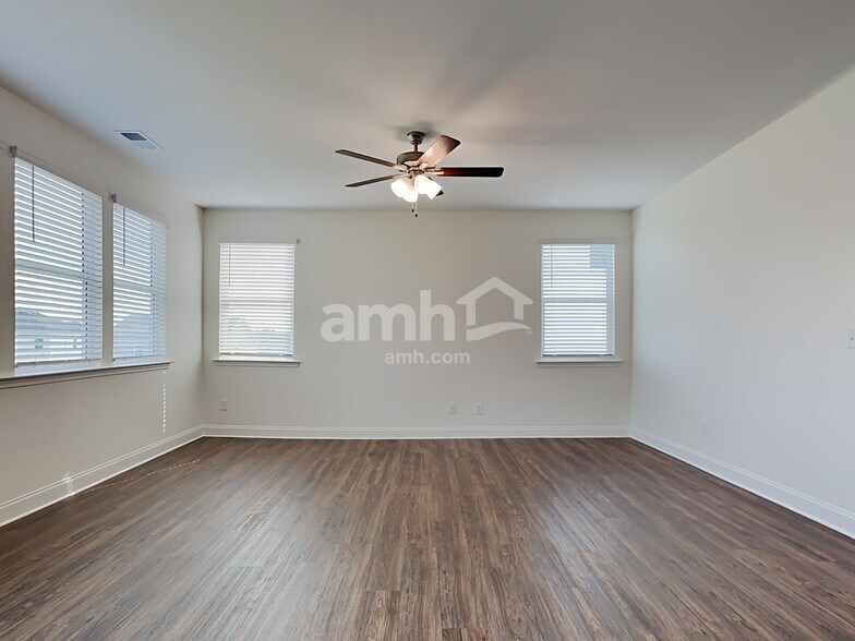 Building Photo - 116 Garrison Grv Ct