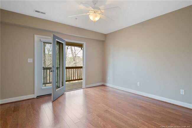 Building Photo - 1611 Bluffside Dr