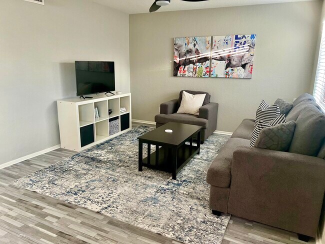 Building Photo - 3402 N 32nd St