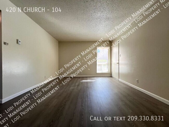 Building Photo - 420 N Church St