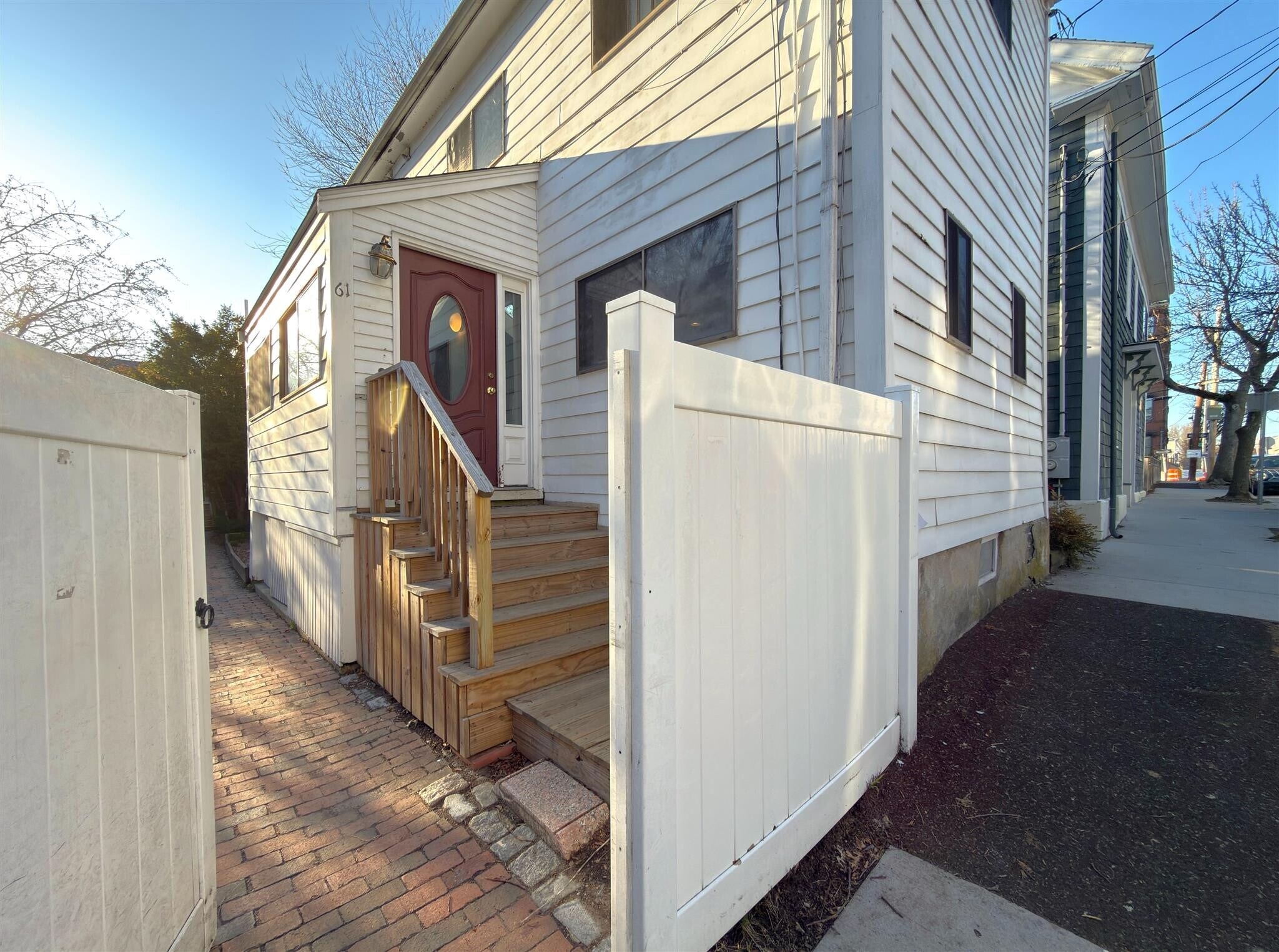 Building Photo - 61 6th St