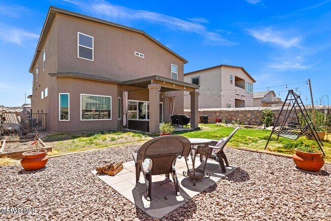Building Photo - 14849 Sam Garcia Ave