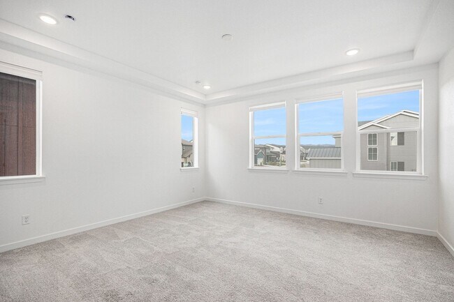 Building Photo - Sterling Ranch Stunner!!