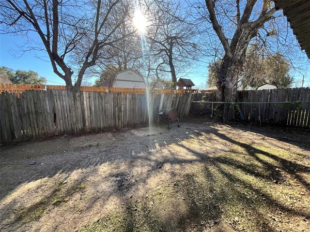 Building Photo - 2427 January Ln