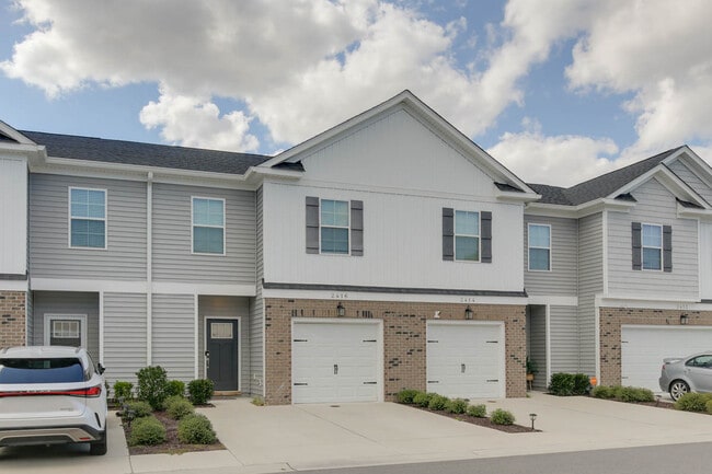 Building Photo - 2416 Trafton Pl