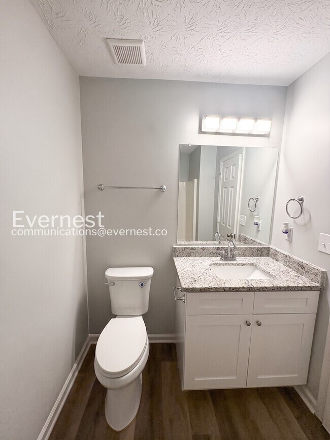 Building Photo - 459 Sawtooth Ln