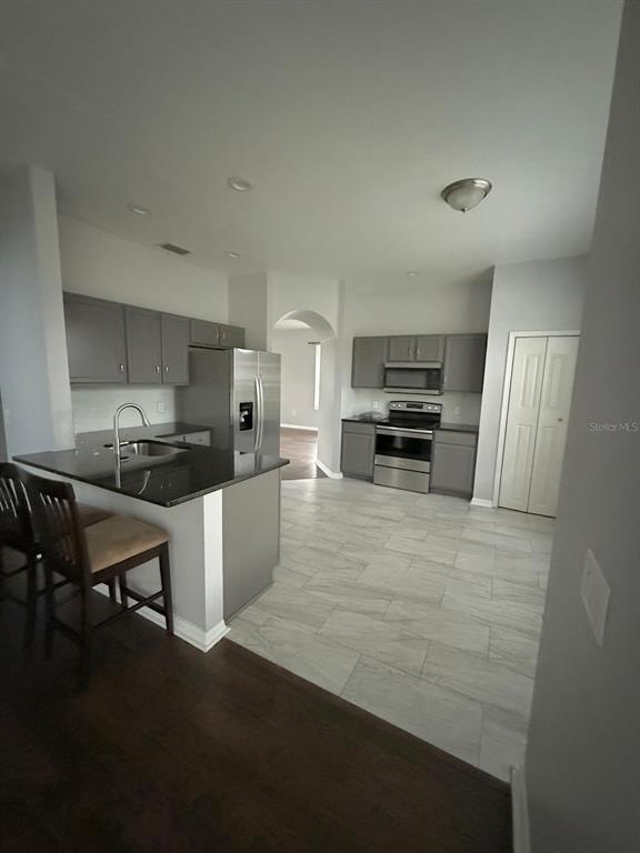 Building Photo - 14116 Entrada Dr