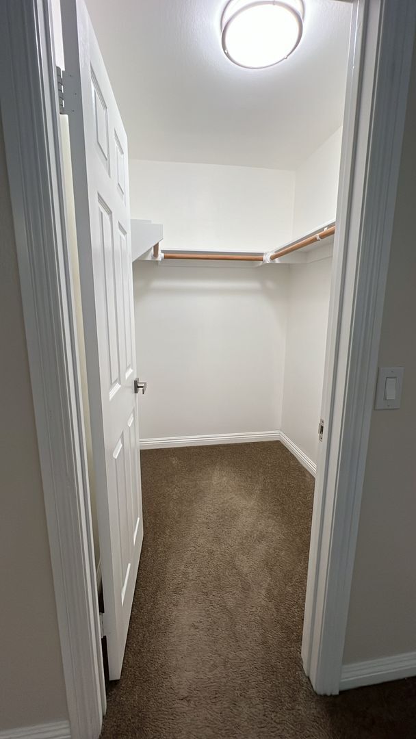 Building Photo - Beautiful West Lancaster Home