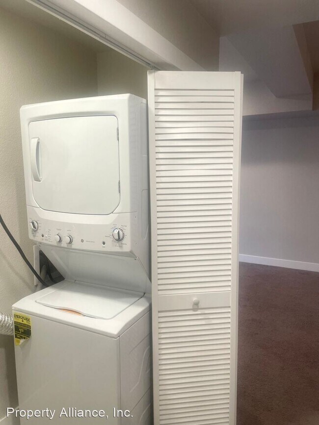 Building Photo - 2 br, 2 bath House - 1401 W. 85th Avenue #...