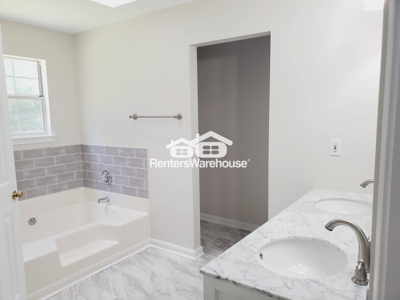 Building Photo - 1259 Westover Trace NW