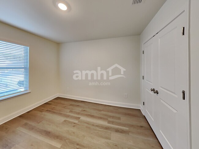 Building Photo - 3535 Shane Hill Rd SW