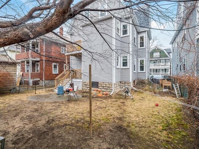 Building Photo - 81 Bristol Rd