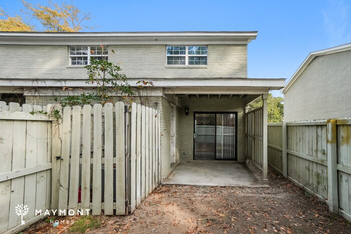 Building Photo - 819 Von Kolnitz Rd