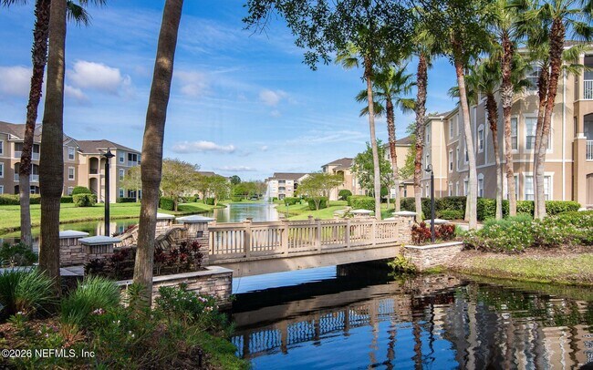 Building Photo - 7990 Baymeadows Cir E