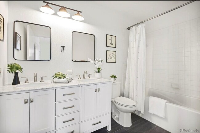 Building Photo - 2900 N Downing St