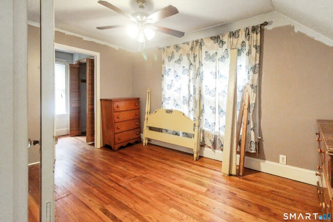 Building Photo - 32 Ingraham Pl