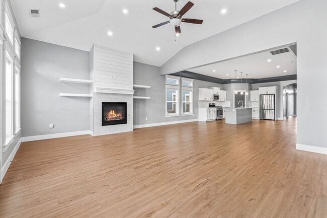 Building Photo - 12505 W Goldcrest St