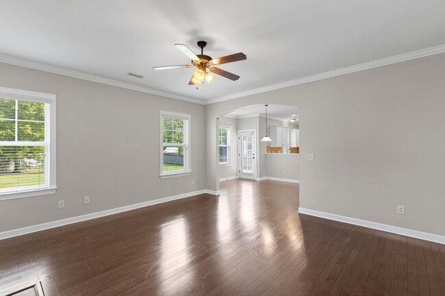 Building Photo - 4 Bedroom in Mimosa Bay with BOAT ACCESS!