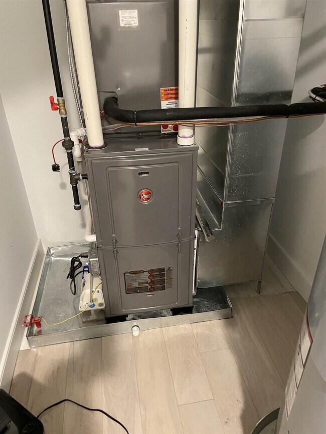 Building Photo - 2075 Lafayette Rd