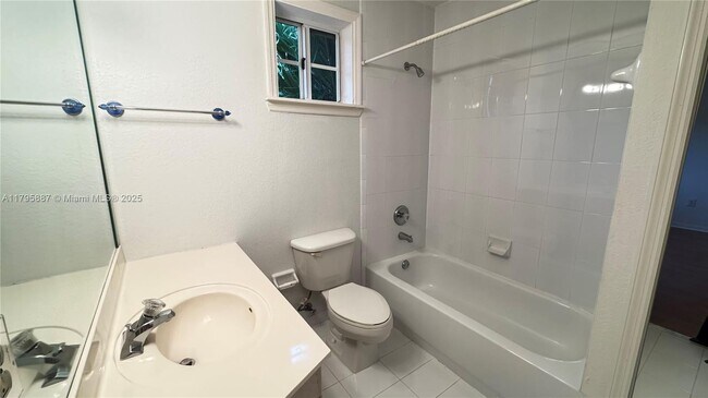 Building Photo - 7752 SW 95th St