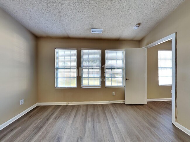 Building Photo - 4318 Crowfield Dr