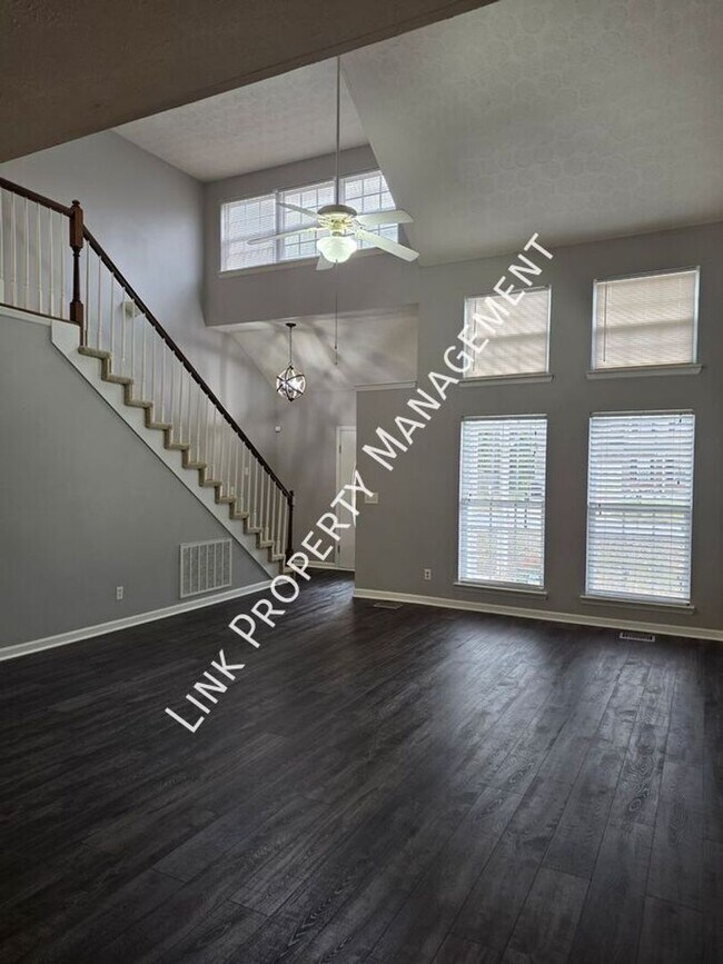 Building Photo - Beautiful 4-Bedroom Home in Desirable Harr...