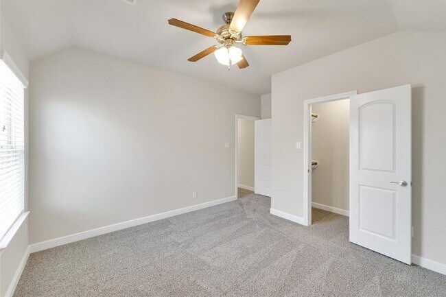 Building Photo - 18906 Whistling Oaks Dr