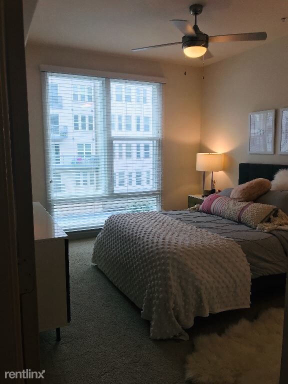 Building Photo - 1 br, 1 bath Apartment - 3211 Palm Way