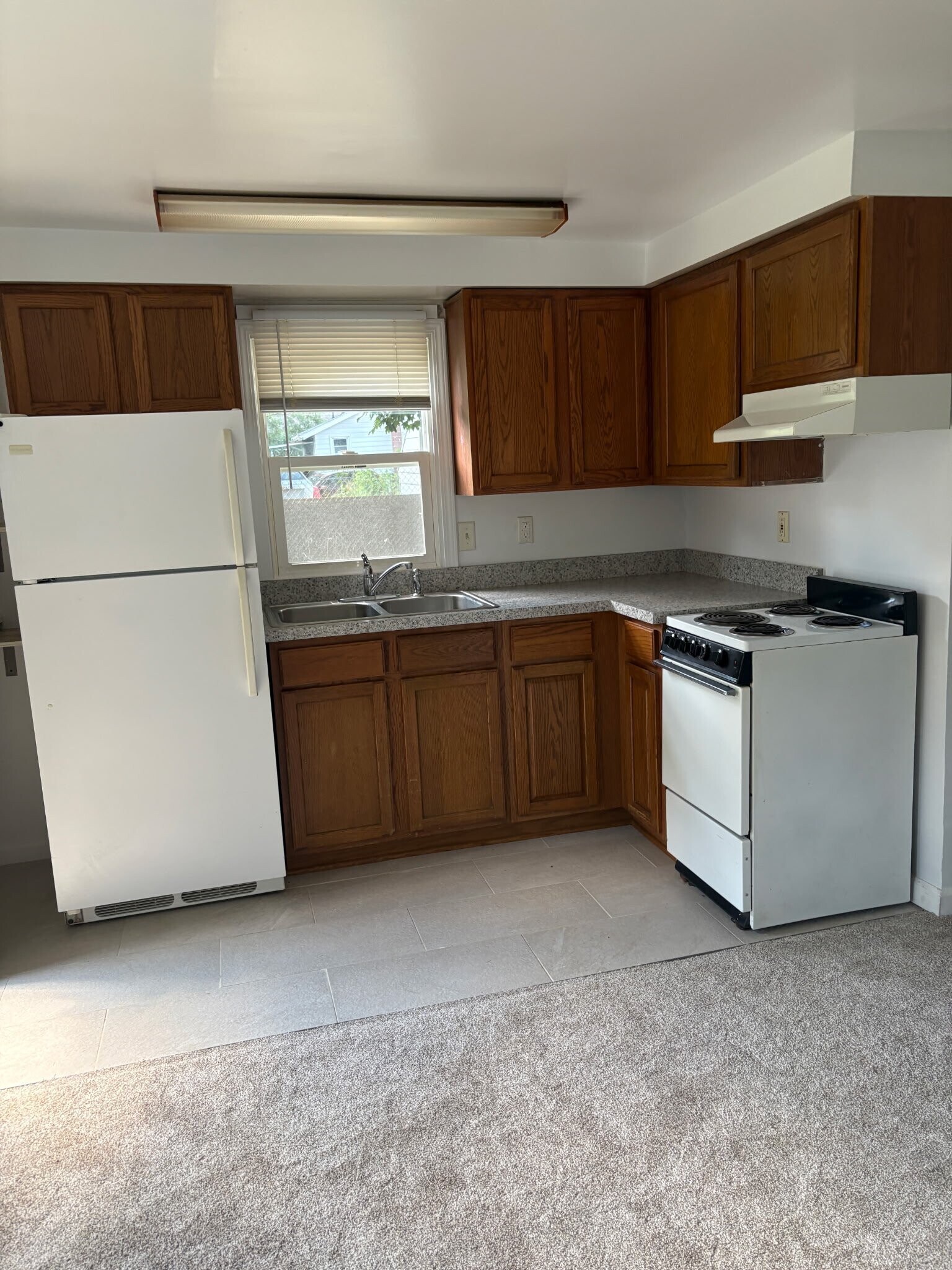 Building Photo - 3705 Burchfield Dr