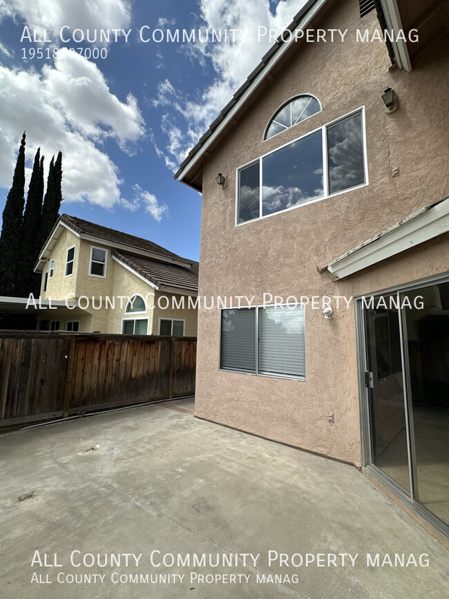 Building Photo - 39924 Osprey Rd