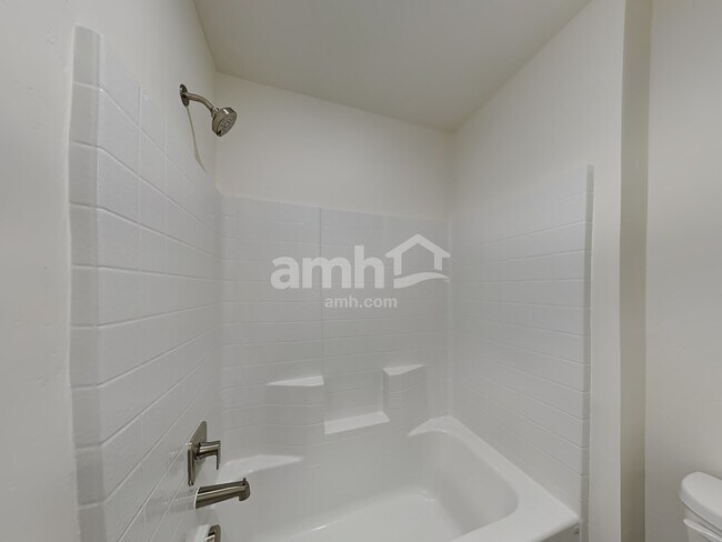 Building Photo - 9464 Clancey St